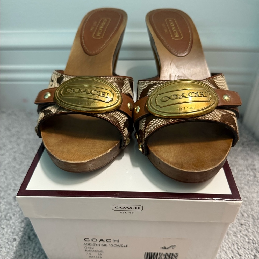 Coach heels size 7.5. Addisyn heel